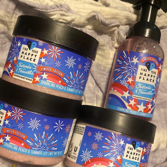 HAPPY PLACE Other - 💥 NEW NEW NEW BATH & SHOWER GEL & 3 WHIPPED BODY SCRUBS BUNDLE 💥